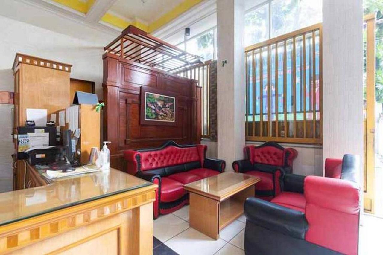 Homestay Gayatri Sawojajar Near Univ Negeri Malang Kampus 2 Mitra Reddoorz Exteriör bild